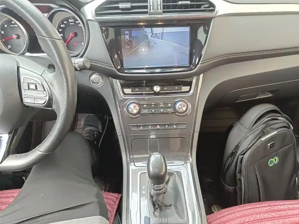 2017 GS 20T Automatic Premium Edition — миниатюра 14