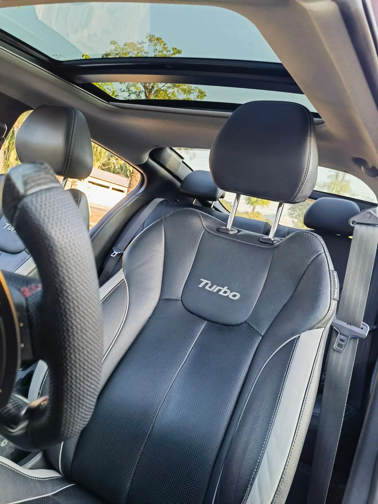 Hyundai Veloster 2012 1.6T Automatic Luxury Edition — миниатюра 16