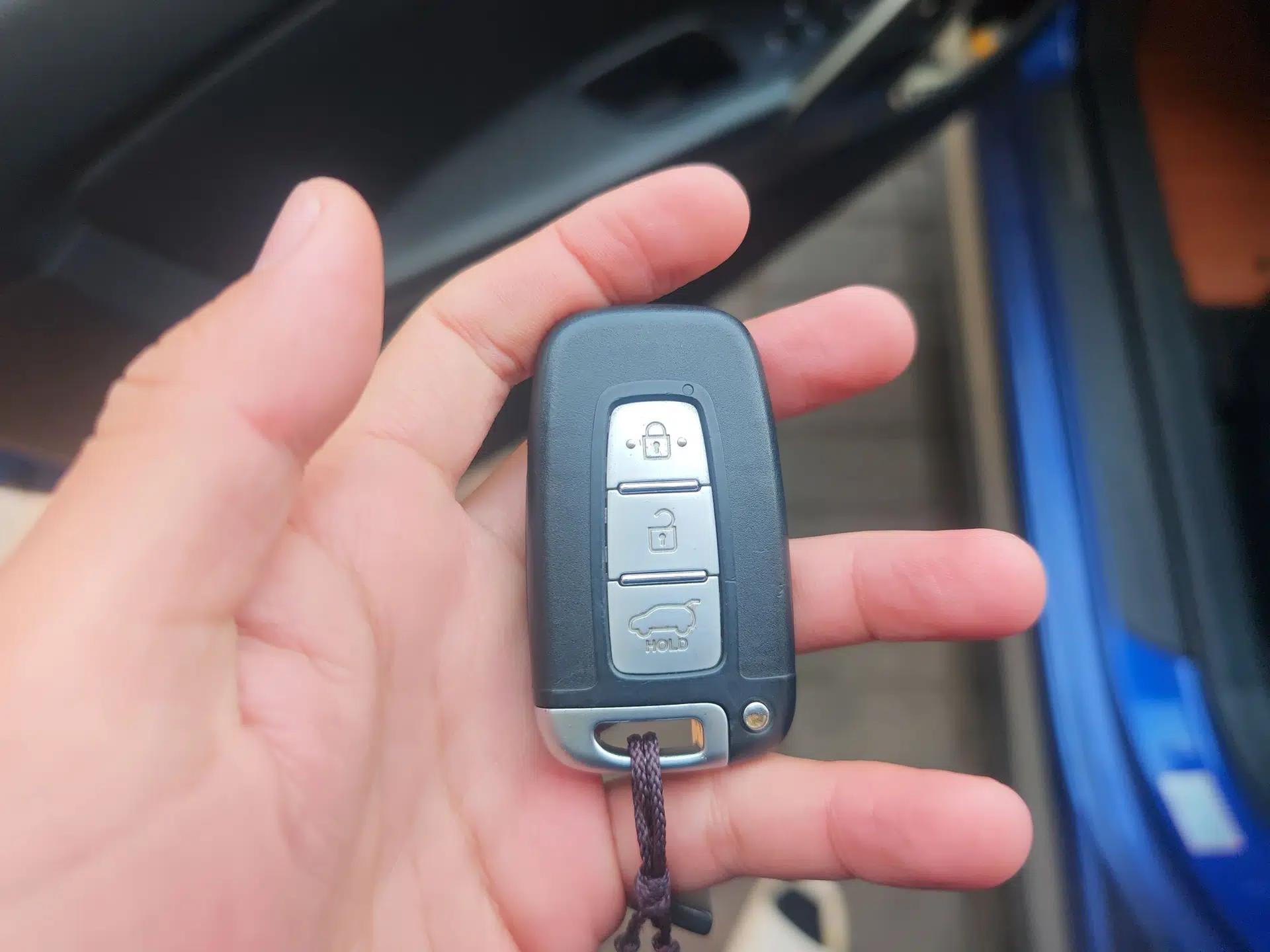 Hyundai Veloster 2012 1.6T Automatic Luxury Edition — миниатюра 18