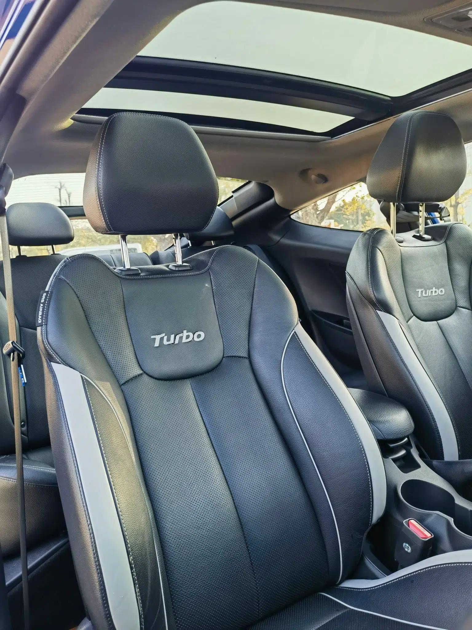Hyundai Veloster 2012 1.6T Automatic Luxury Edition — миниатюра 19