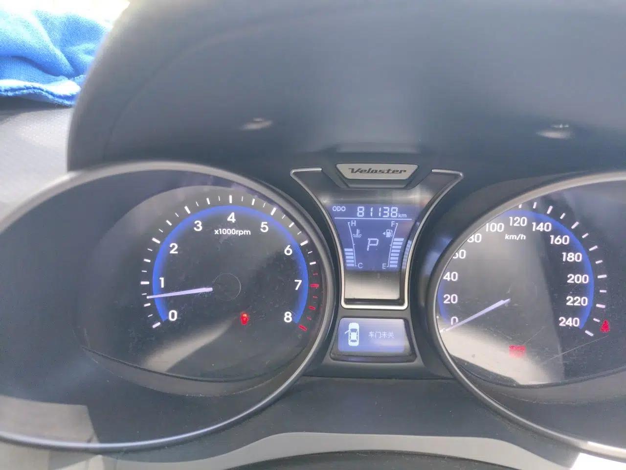 Hyundai Veloster 2011 1.6L Automatic Luxury Edition — миниатюра 13