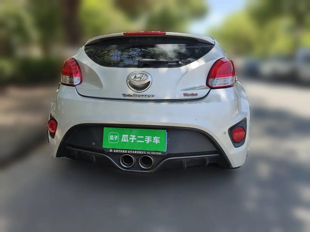 Hyundai Veloster 2011 1.6L Automatic Luxury Edition — миниатюра 5