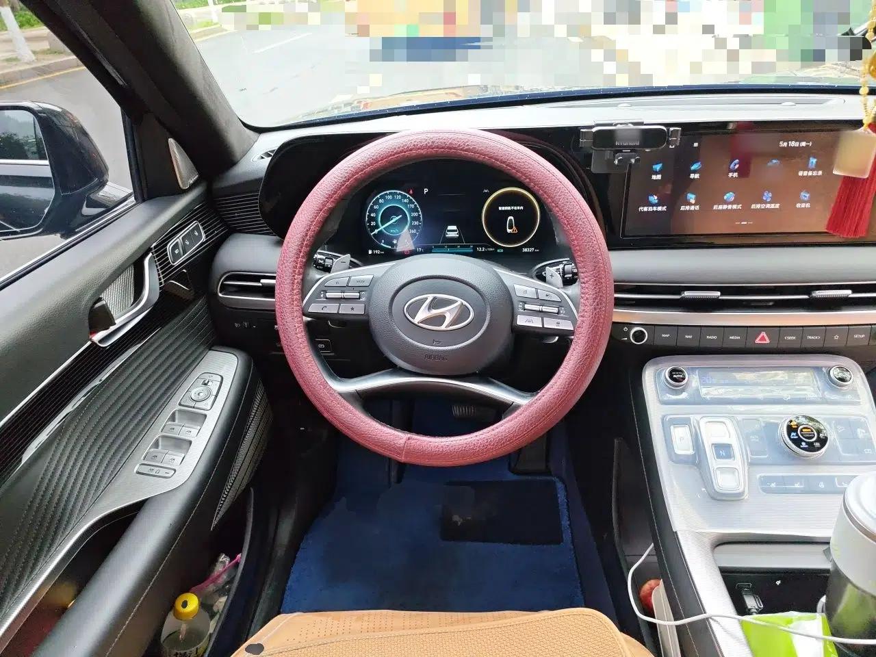 Hyundai Palisade 2023 3.5L Automatic All-Wheel Drive Calligraphy — миниатюра 11