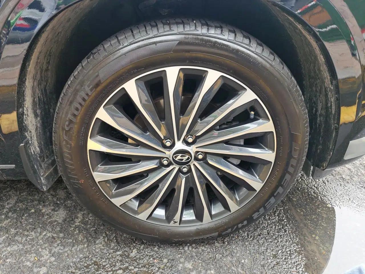 Hyundai Palisade 2023 3.5L Automatic All-Wheel Drive Calligraphy — миниатюра 8