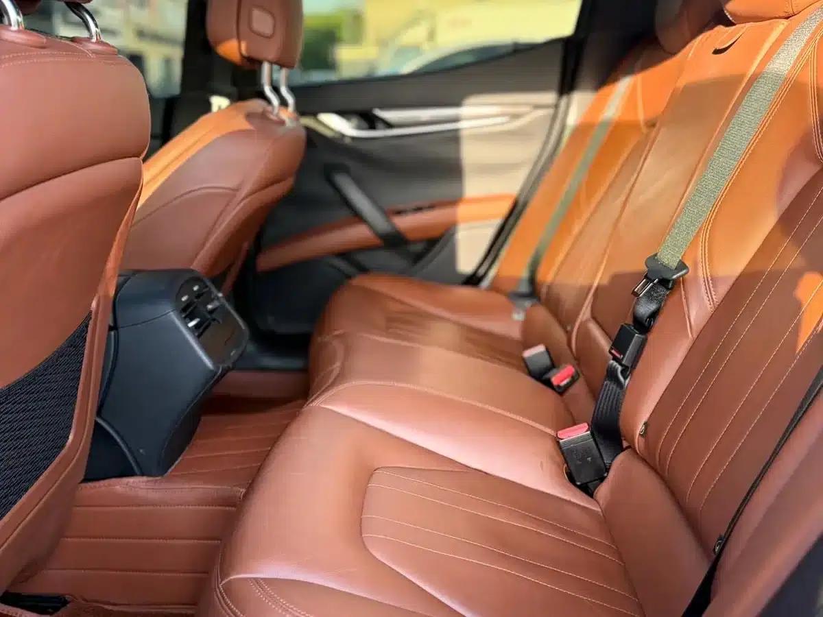 2014 Ghibli 3.0T Standard Edition — миниатюра 15