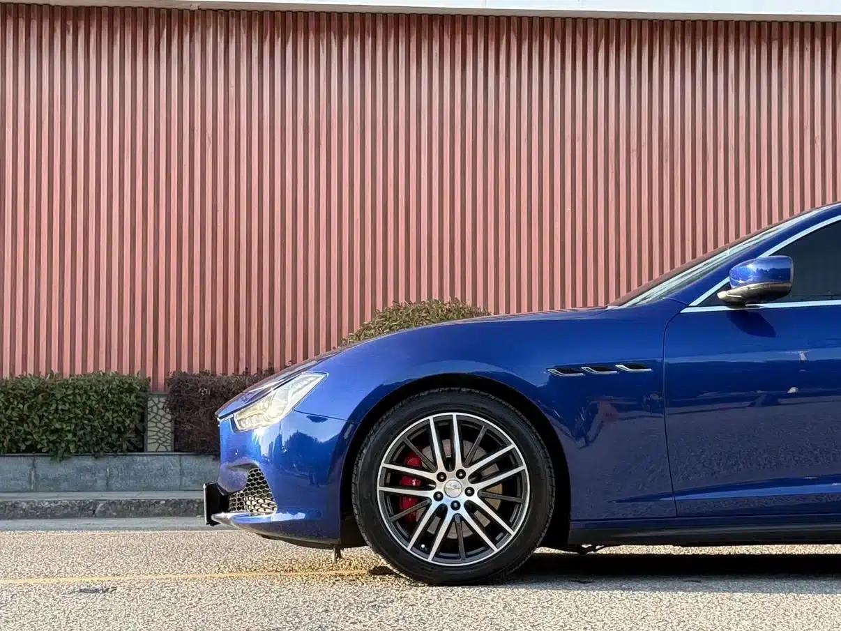 2014 Ghibli 3.0T Standard Edition — миниатюра 20