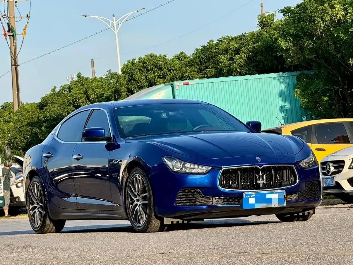 2014 Ghibli 3.0T Standard Edition — миниатюра 3