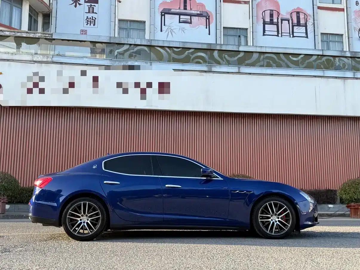 2014 Ghibli 3.0T Standard Edition — миниатюра 22