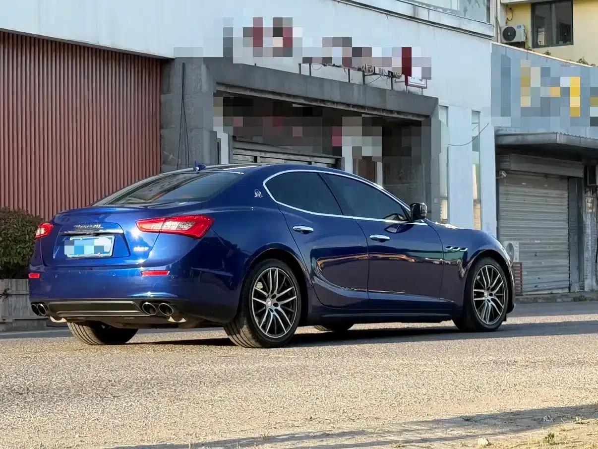 2014 Ghibli 3.0T Standard Edition — миниатюра 23