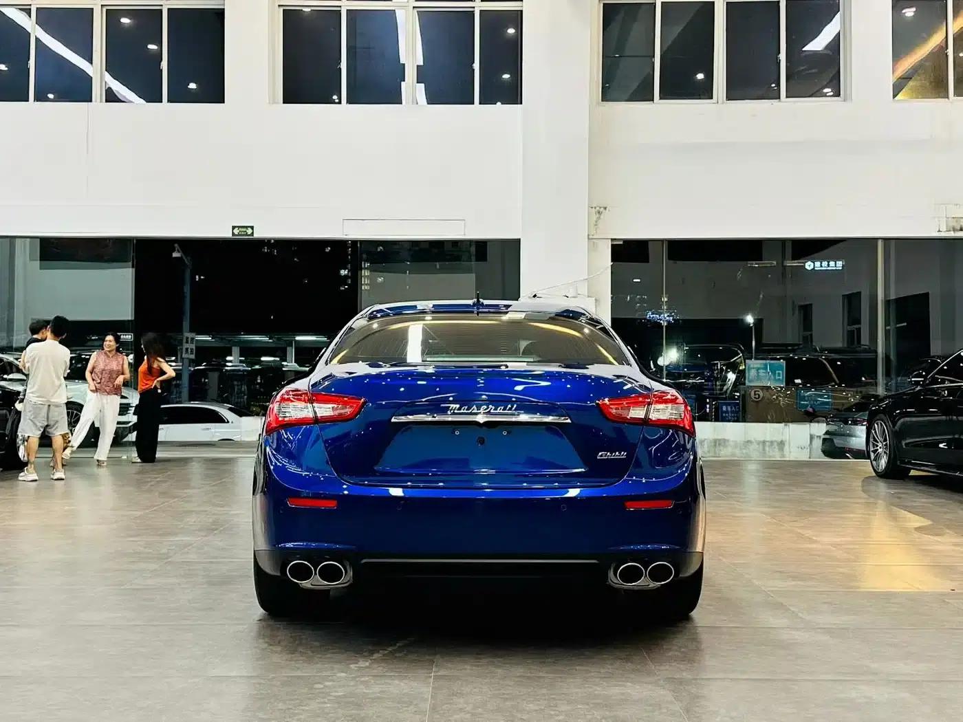 2014 Ghibli 3.0T Standard Edition — миниатюра 4