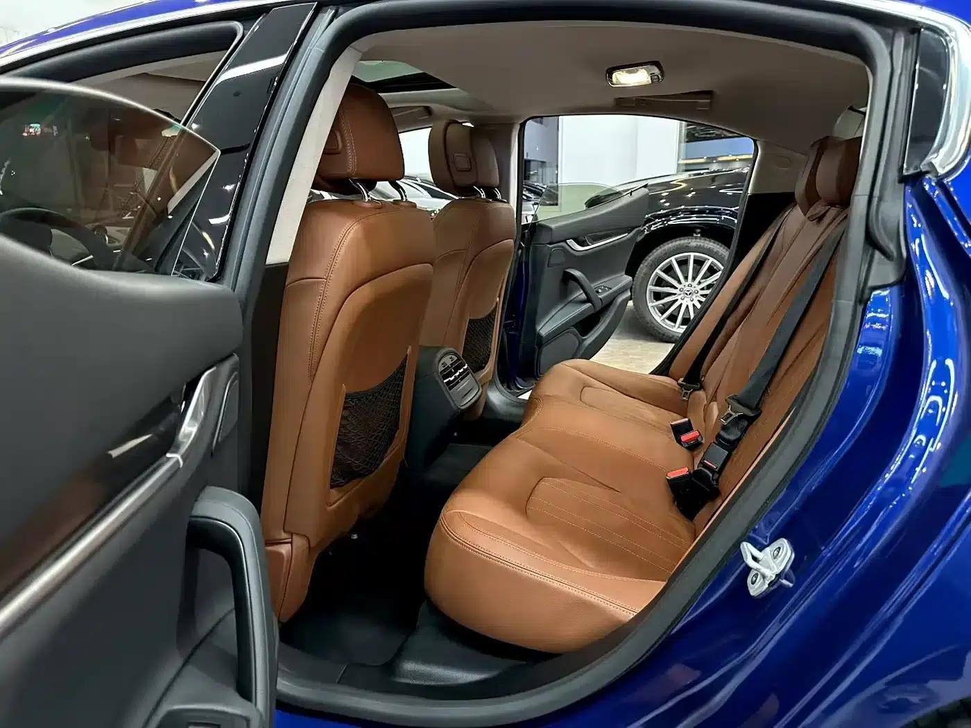 2014 Ghibli 3.0T Standard Edition — миниатюра 7