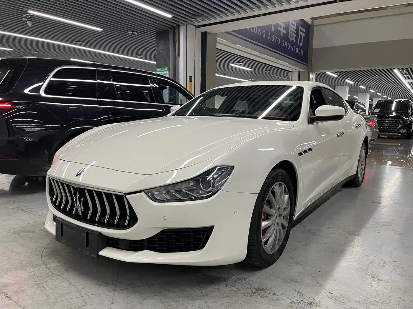 2021 Ghibli 2.0T Edge Edition — миниатюра 1