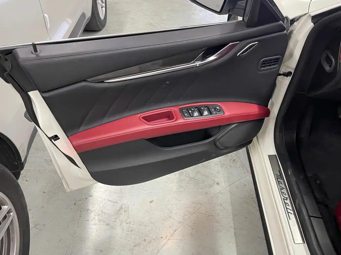 2021 Ghibli 2.0T Edge Edition — миниатюра 6