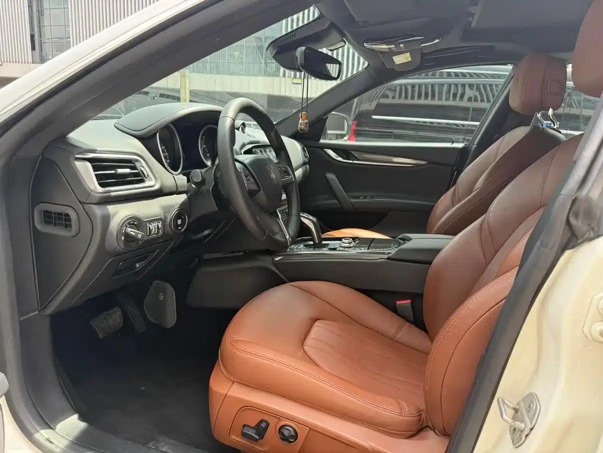 2019 Ghibli 3.0T Standard Edition (China VI Emission Standard) — миниатюра 6