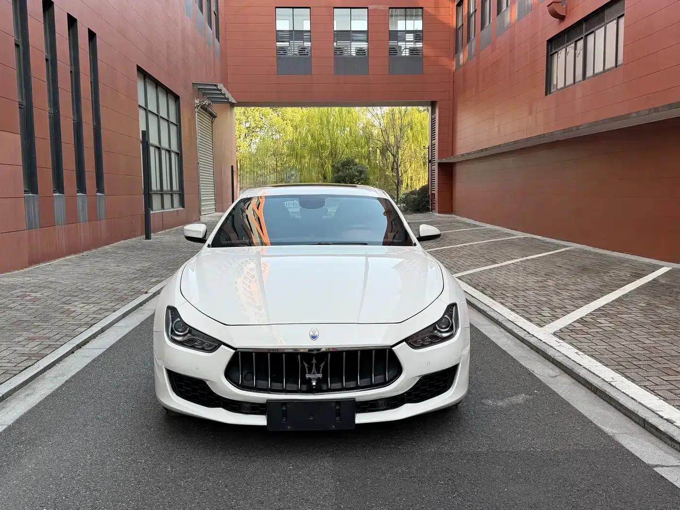 2021 Ghibli 2.0T Edge Edition — миниатюра 2