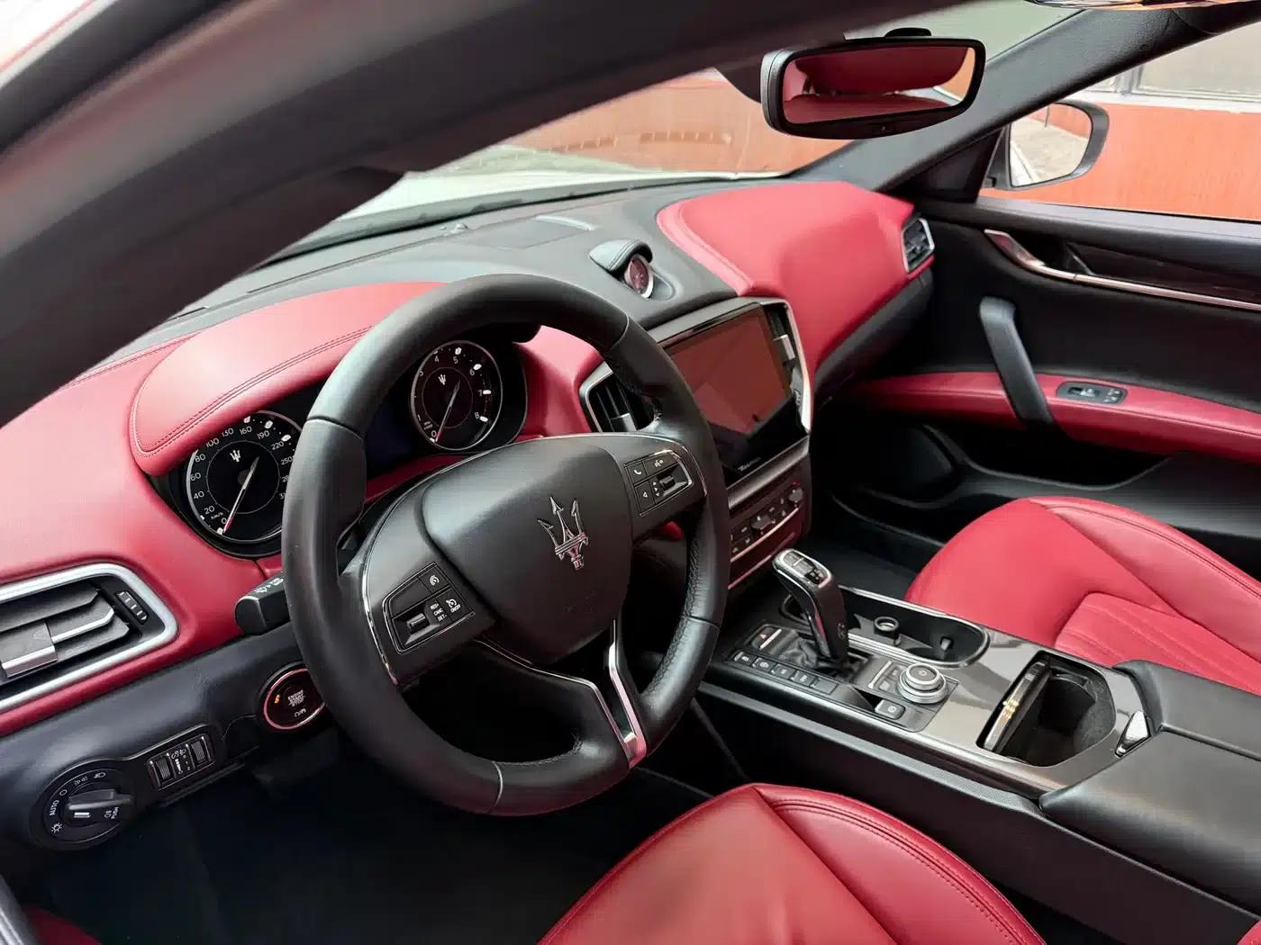 2021 Ghibli 2.0T Edge Edition — миниатюра 7
