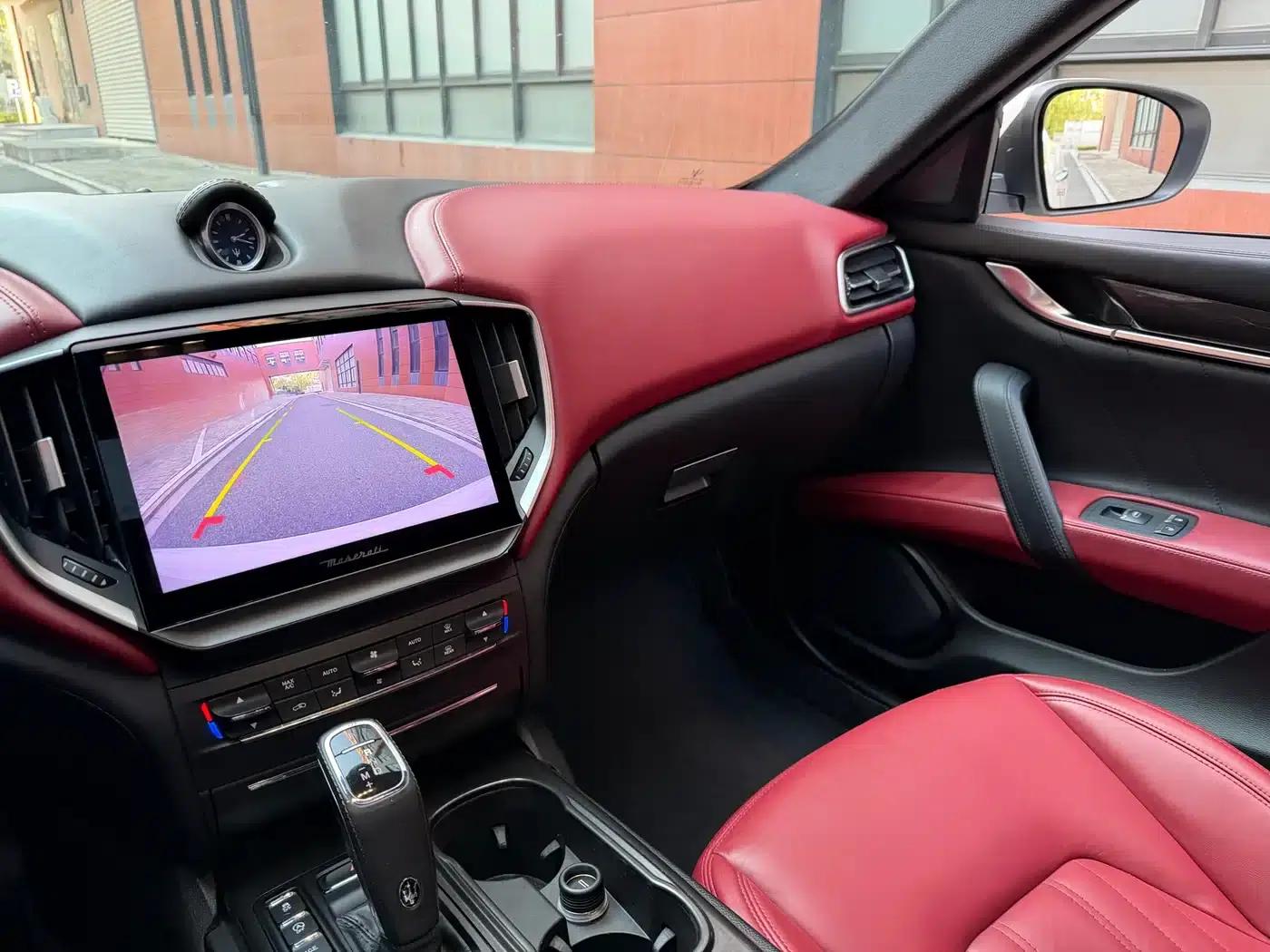 2021 Ghibli 2.0T Edge Edition — миниатюра 9