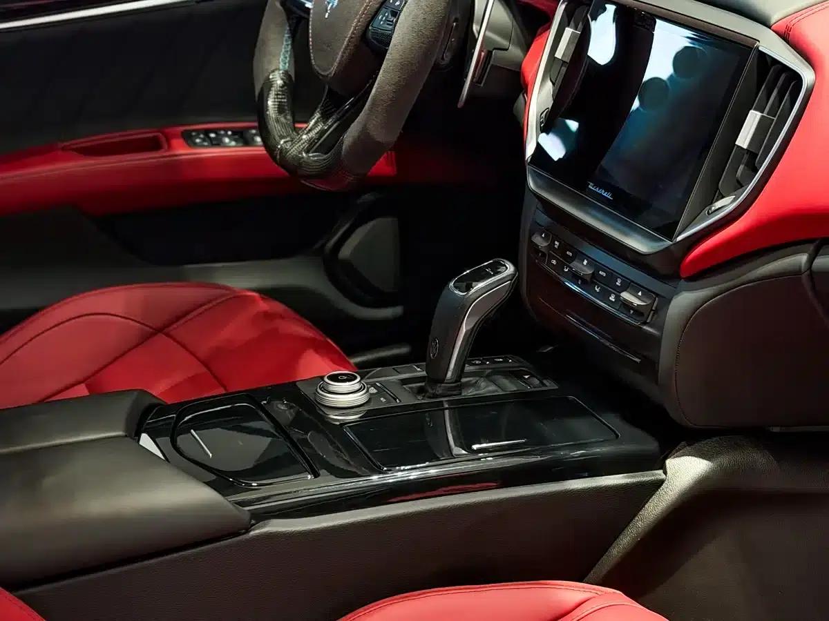 2023 Ghibli 3.0T Modena — миниатюра 9