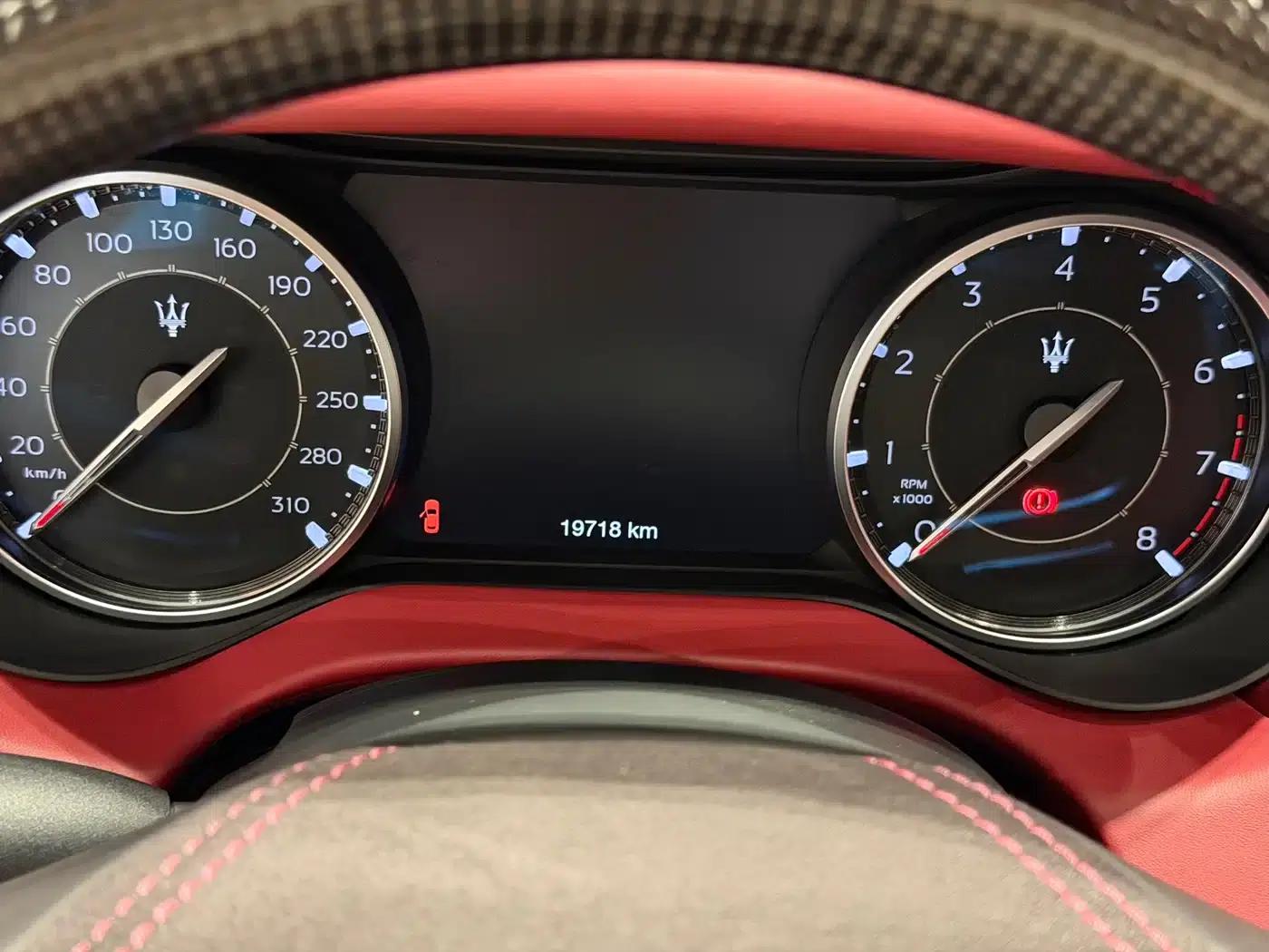 2023 Ghibli 3.0T Modena — миниатюра 10