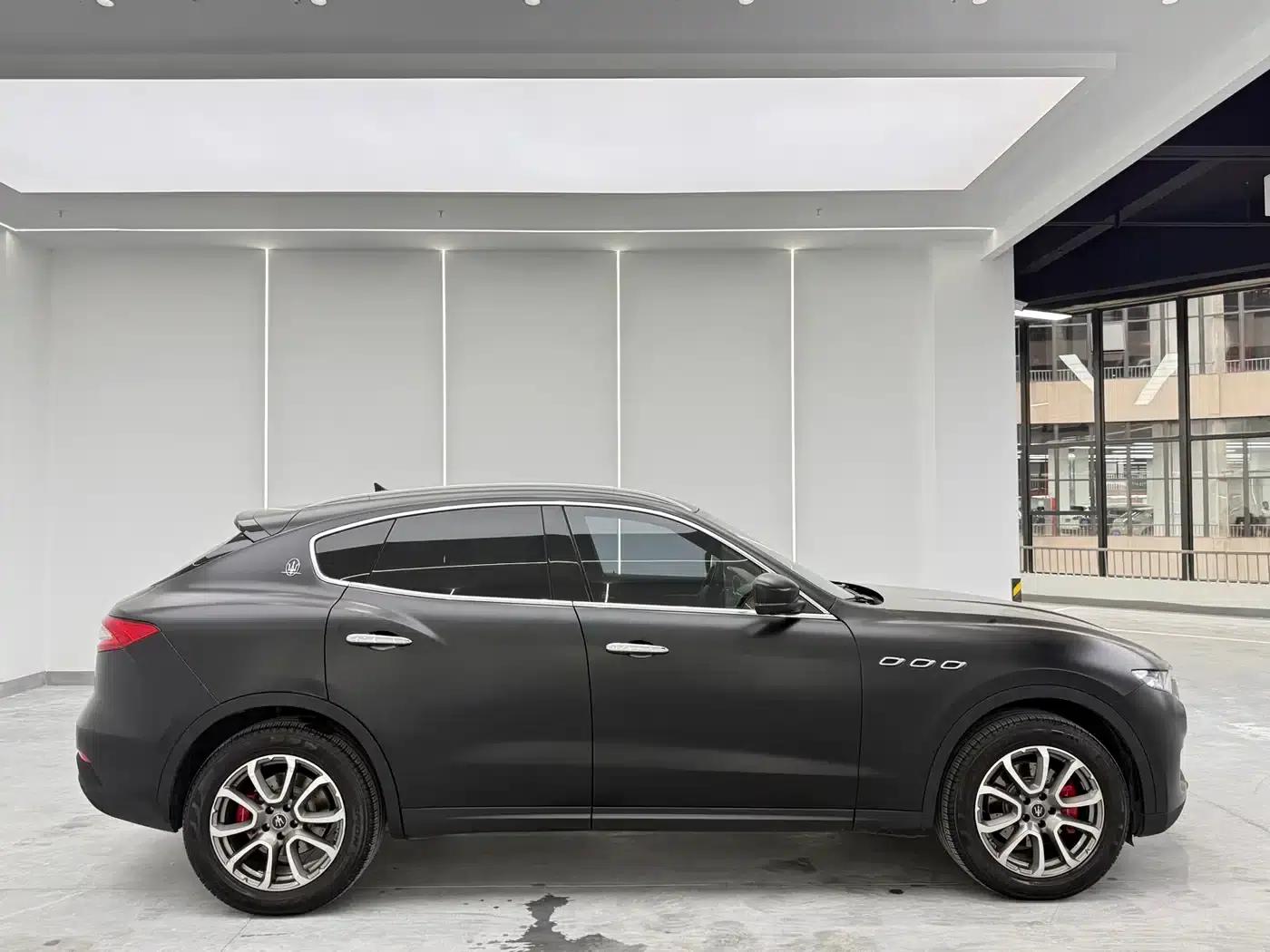 2019 Levante 3.0T Standard Edition (China V Emission Standard) — миниатюра 4