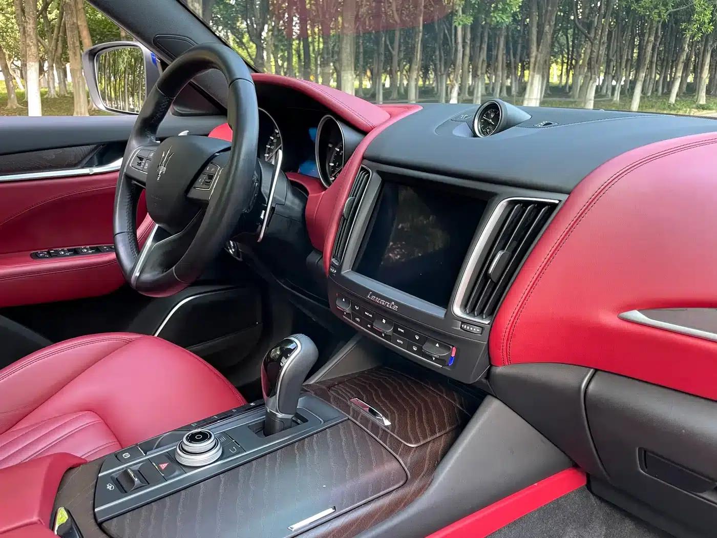 2016 Levante 3.0T Standard Edition — миниатюра 19