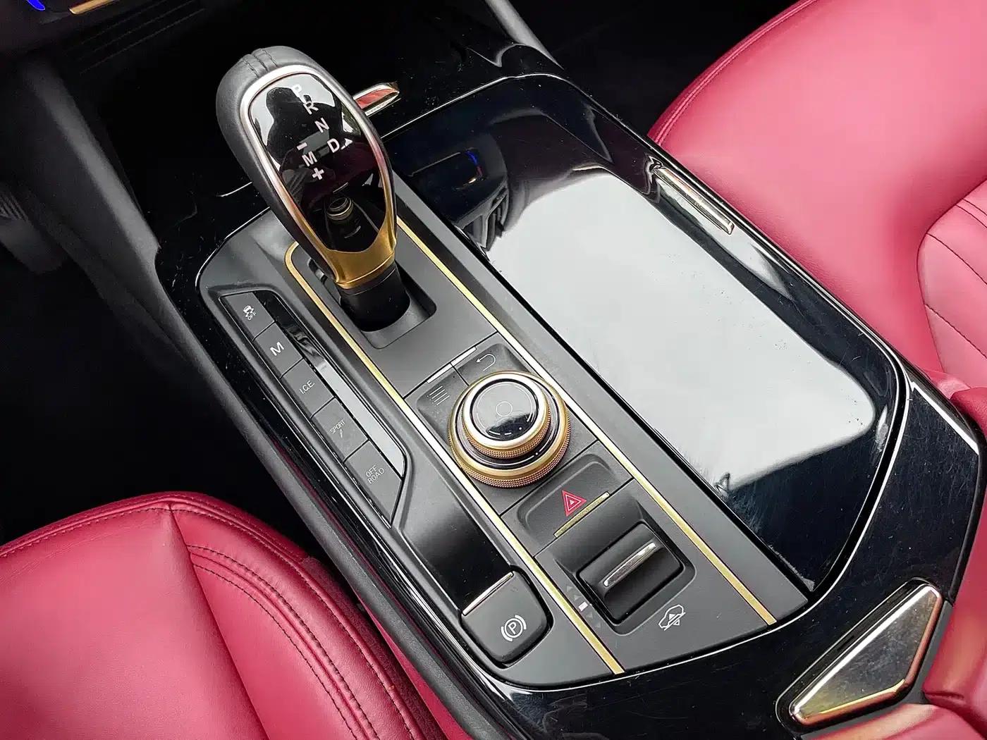 2016 Levante 3.0T Standard Edition — миниатюра 10
