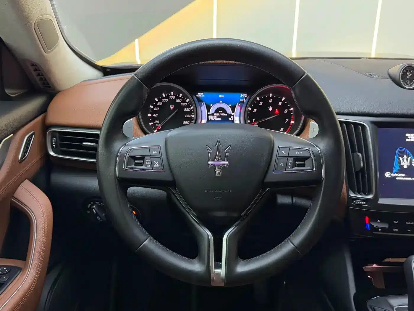 2016 Levante 3.0T Standard Edition — миниатюра 11