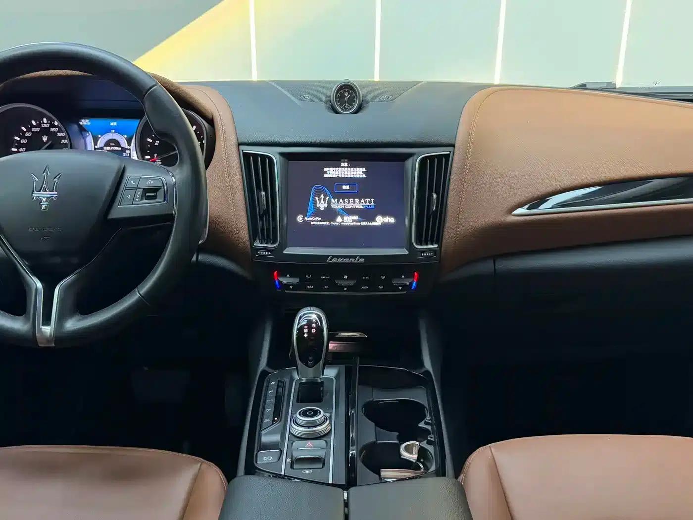 2016 Levante 3.0T Standard Edition — миниатюра 15