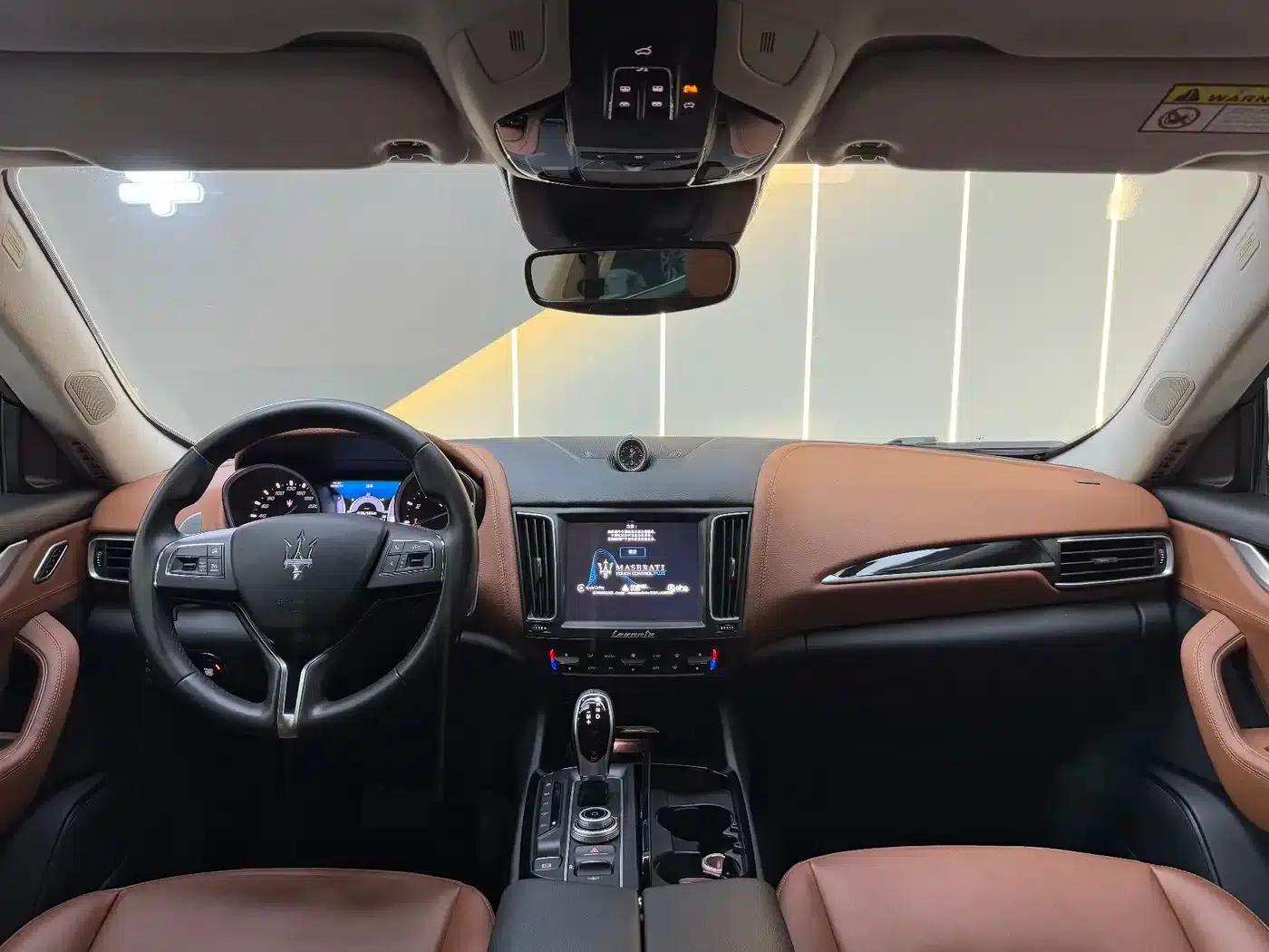 2016 Levante 3.0T Standard Edition — миниатюра 16