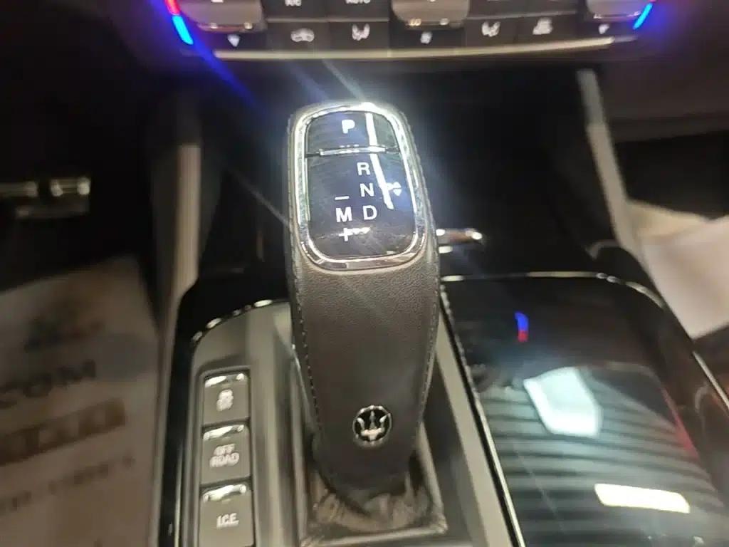 2019 Levante 3.0T Standard Edition (China VI Emission Standard) — миниатюра 14