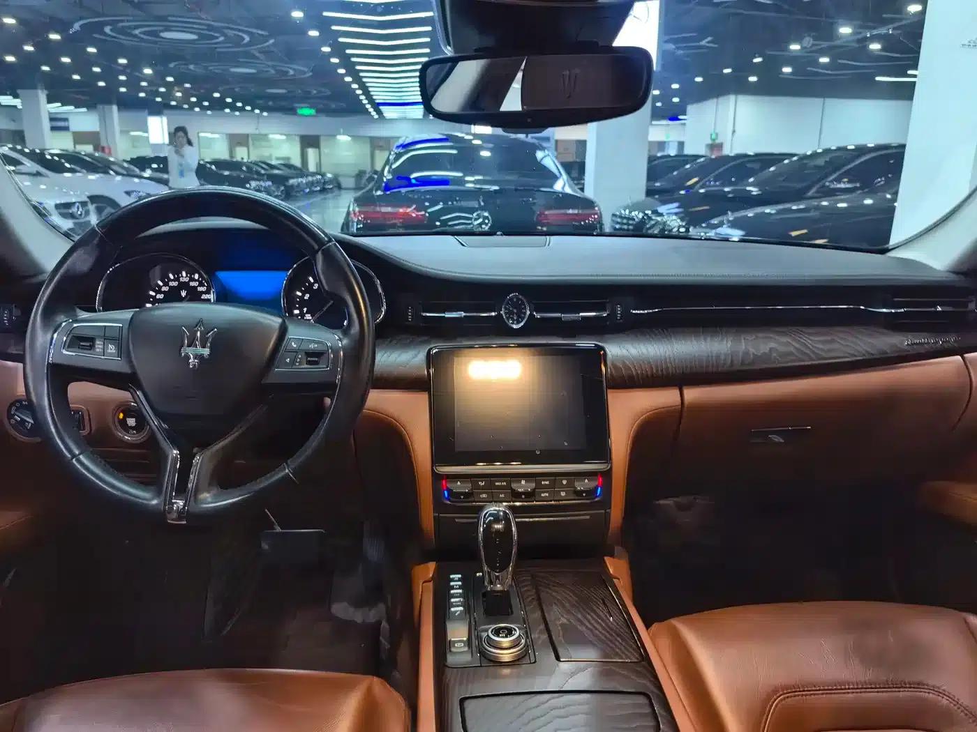 2018 Quattroporte 3.0T Standard Edition — миниатюра 12
