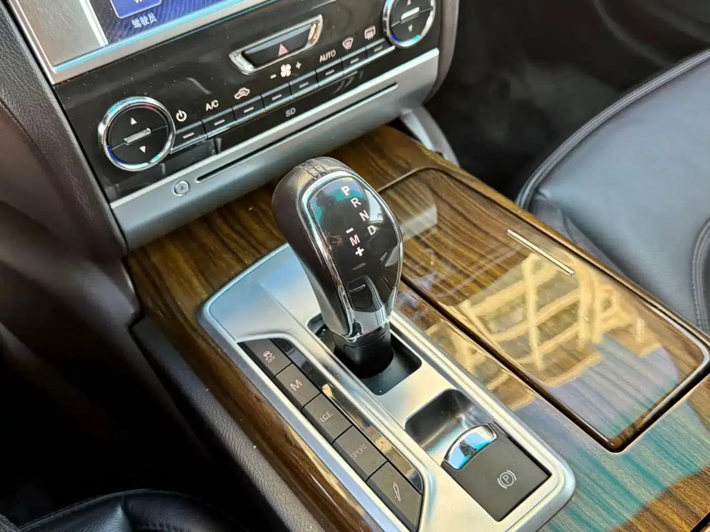 Presidential Edition 2013 3.0T Standard Edition — миниатюра 12