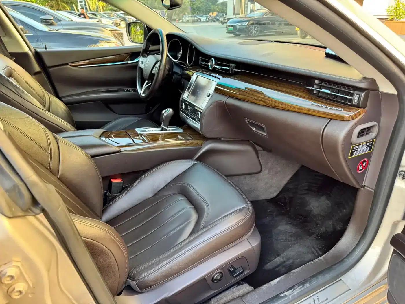 Presidential Edition 2013 3.0T Standard Edition — миниатюра 6