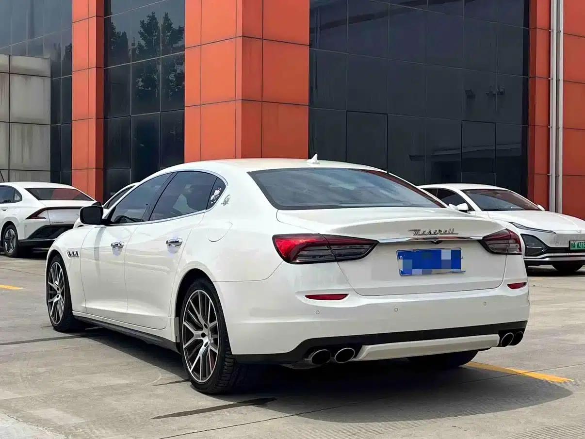 Presidential Edition 2013 3.0T Standard Edition — миниатюра 6