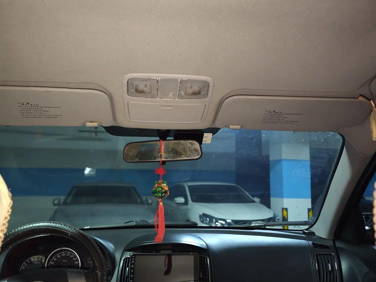 Hyundai Celesta 2011 1.6L Automatic Comfort Edition — миниатюра 19