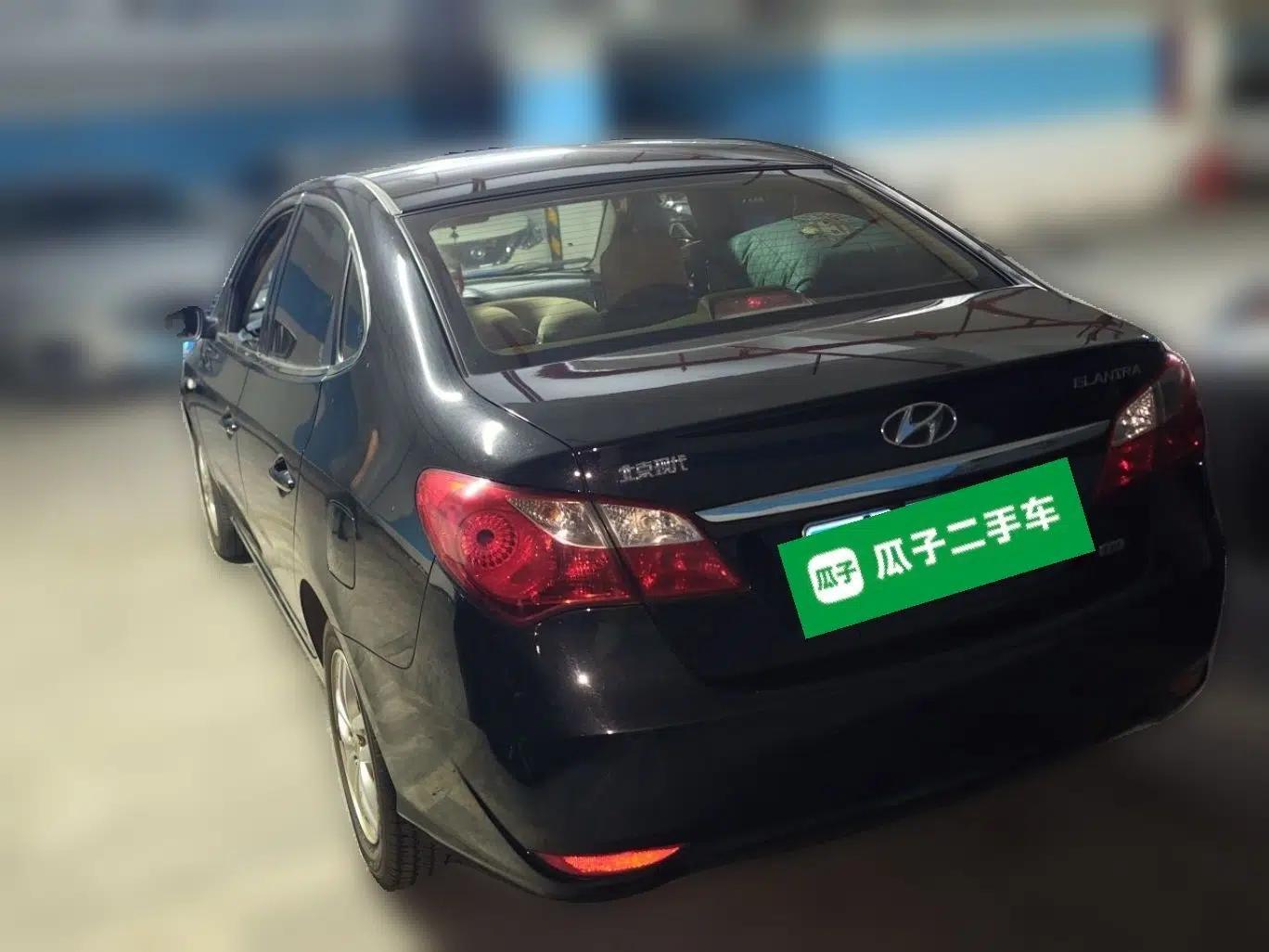 Hyundai Celesta 2011 1.6L Automatic Comfort Edition — миниатюра 4