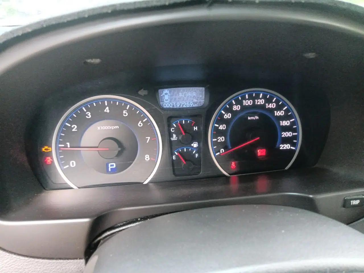 Hyundai Celesta 2011 1.6L Automatic Luxury Version — миниатюра 12
