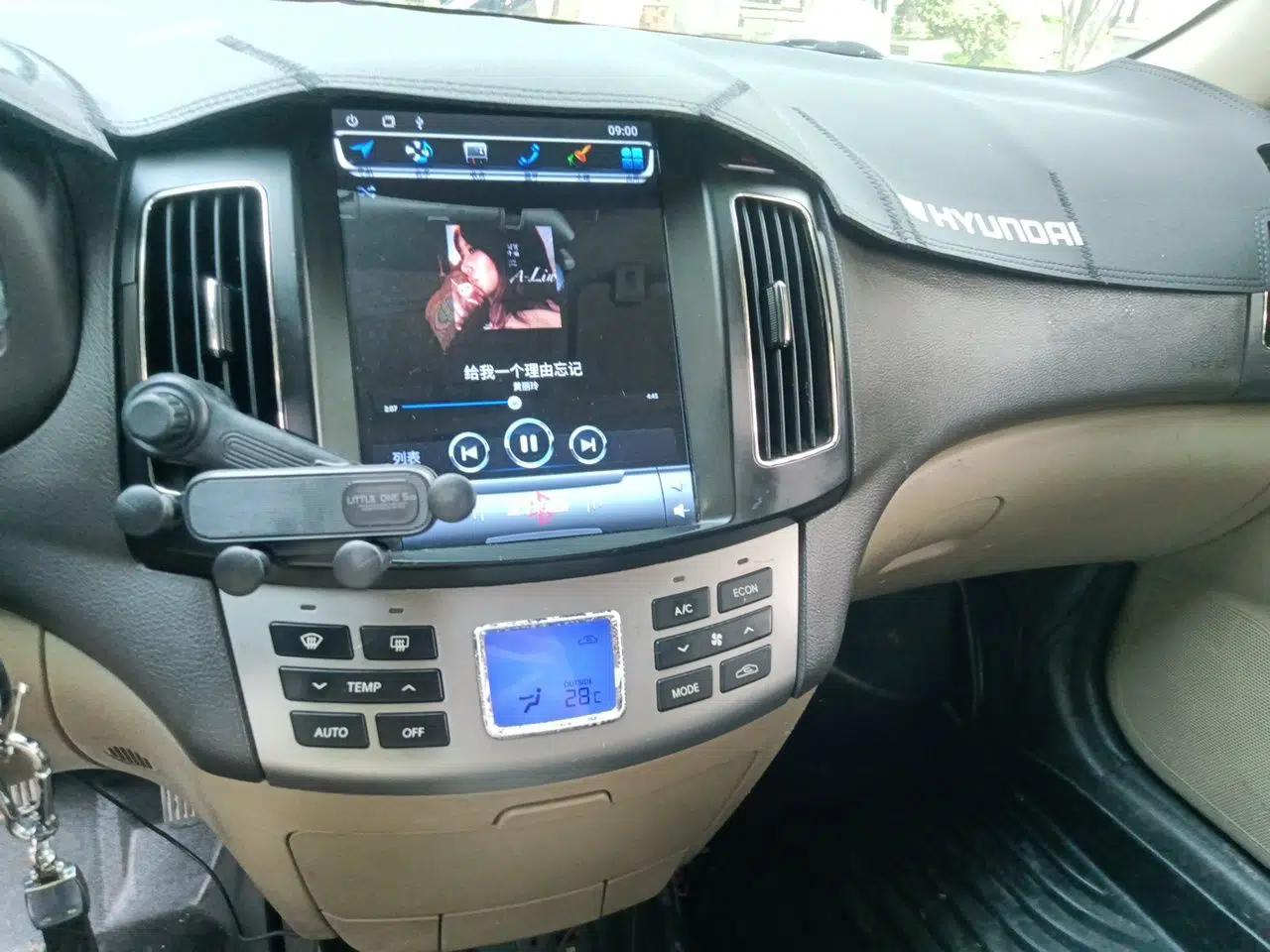 Hyundai Celesta 2011 1.6L Automatic Luxury Version — миниатюра 14