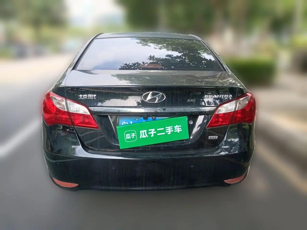 Hyundai Celesta 2011 1.6L Automatic Luxury Version — миниатюра 5
