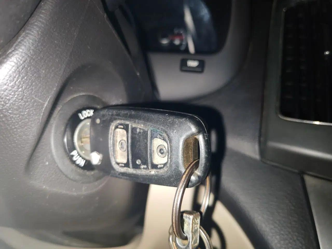 Hyundai Celesta 2011 1.6L Automatic Comfort Edition — миниатюра 9