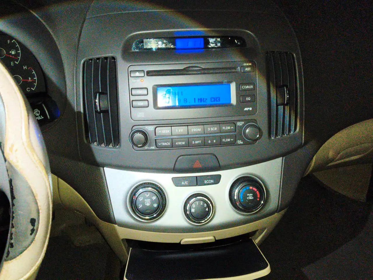 Hyundai Celesta 2010 1.6L MT GLS — миниатюра 14