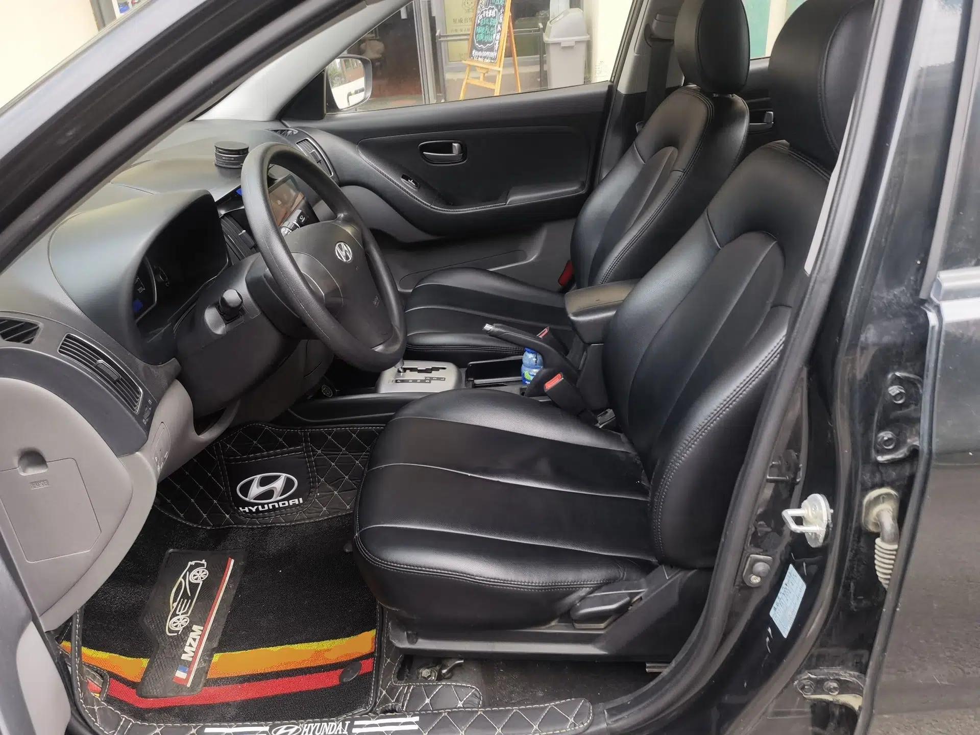 Hyundai Celesta 2011 1.6L Automatic Comfort Edition — миниатюра 16