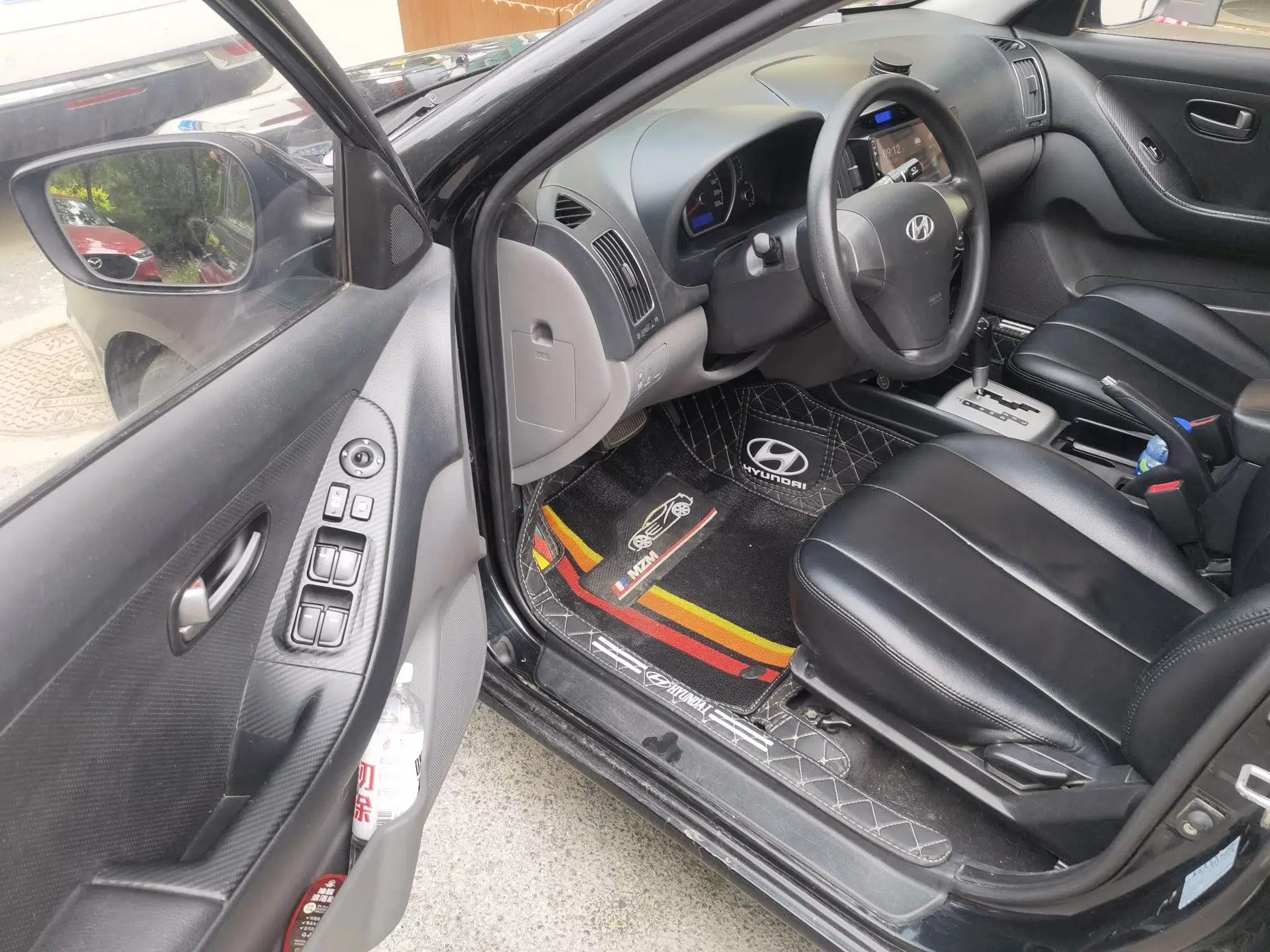 Hyundai Celesta 2011 1.6L Automatic Comfort Edition — миниатюра 17