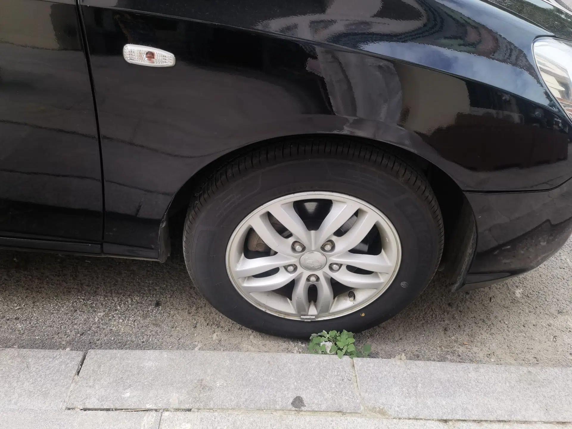 Hyundai Celesta 2011 1.6L Automatic Comfort Edition — миниатюра 8