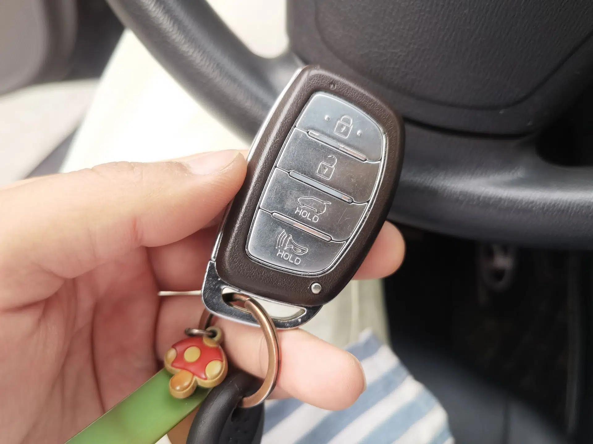 Hyundai Celesta 2011 1.6L Automatic Comfort Edition — миниатюра 9