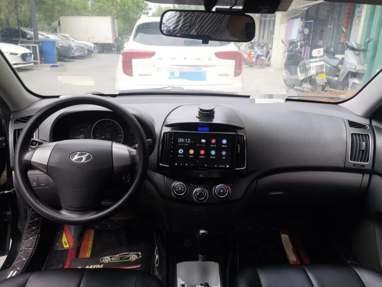Hyundai Celesta 2011 1.6L Automatic Comfort Edition — миниатюра 10