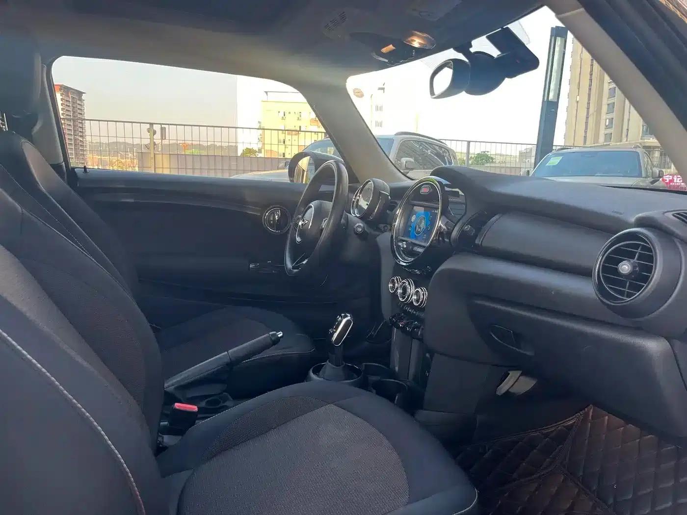 MINI 2020 1.5T ONE — миниатюра 12