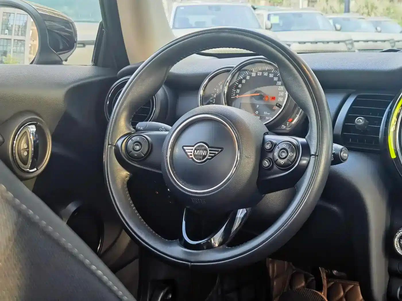 MINI 2020 1.5T ONE — миниатюра 9