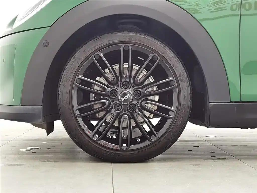 MINI 2022 1.5T COOPER Artist 5-Door Edition — миниатюра 17