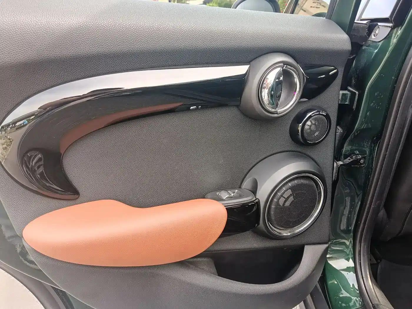 2016 MINI 1.5T COOPER SEVEN 5-Door — миниатюра 16